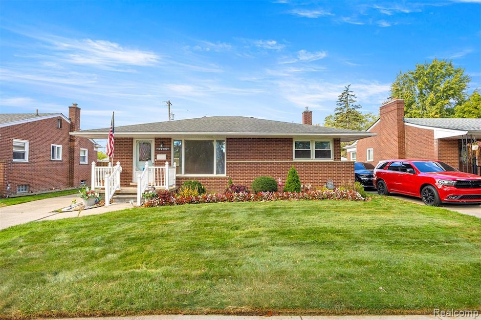 For Rent $1,900/month • Co-Listing Agent