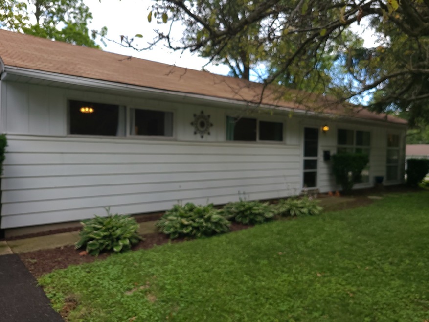 704 E Elm St, Wheaton, IL 60189 - photo 1