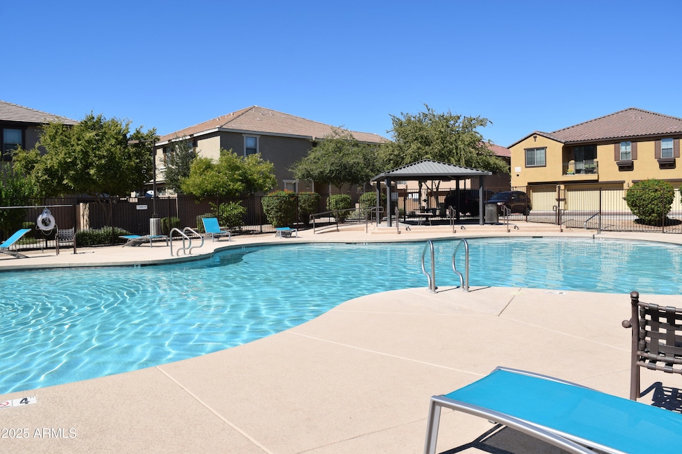 1250 S Rialto unit 24, Mesa, AZ 85209 - photo 1