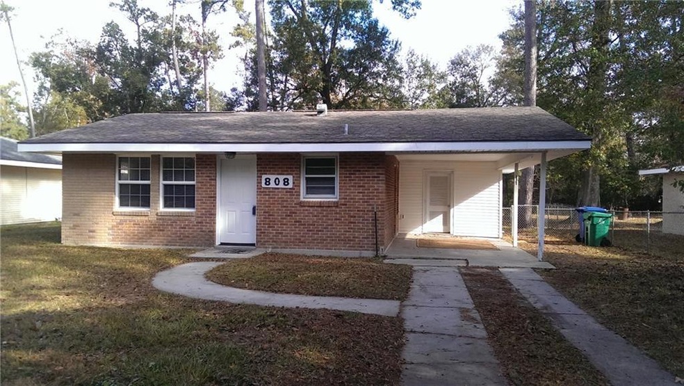 808 W 16th Ave, Covington, LA 70433 - photo 1