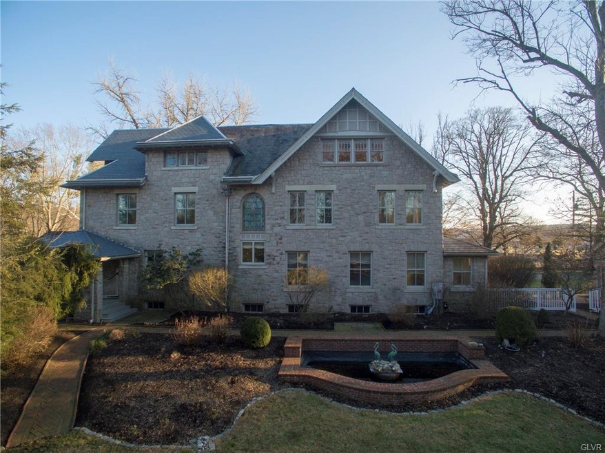 573 Easton Rd, Riegelsville, PA 18077 - photo 1