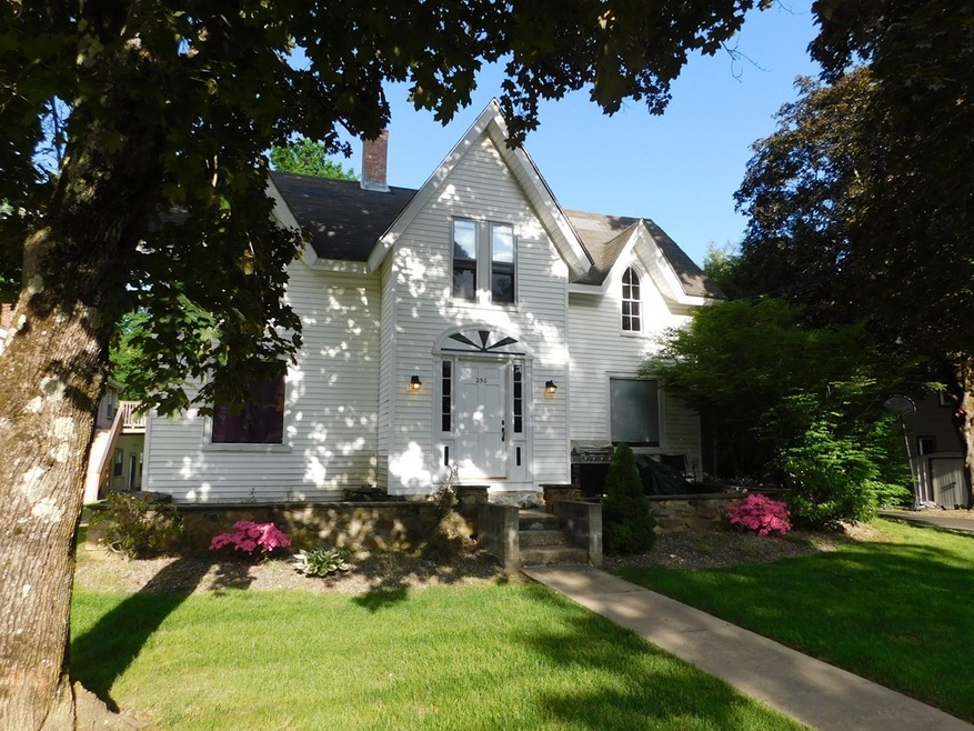 250 Parkerville Rd unit A, Southborough, MA 01772 - photo 1