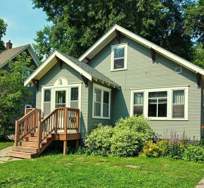 705 N Broadway, Fergus Falls, MN 56537 - photo 1