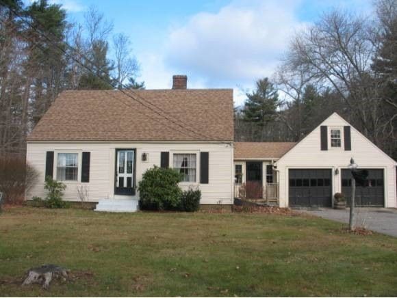 111 Kensington Rd, Hampton Falls, NH 03844 - photo 1