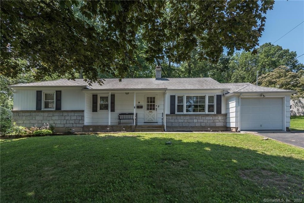 46 Hilltop Rd, Naugatuck, CT 06770 - photo 1