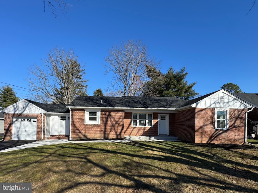 1049 Bear Rd, New Castle, DE 19720 - photo 1