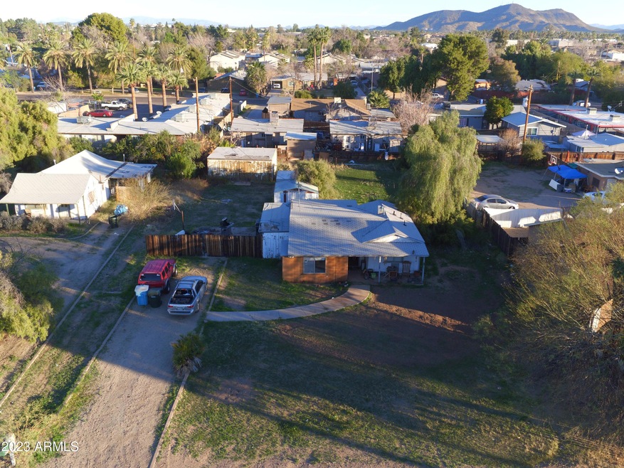 2146 W Orangewood