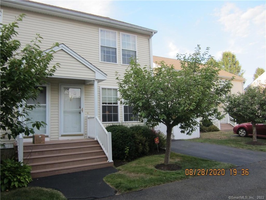 10 Finch Blvd unit 10, Unionville, CT 06085 - photo 1