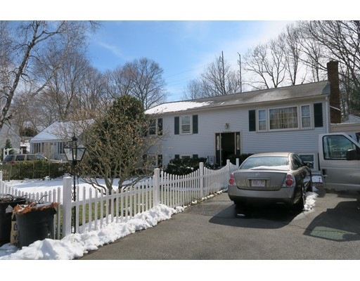 27 Endicott St, East Weymouth, MA 02189 - photo 1