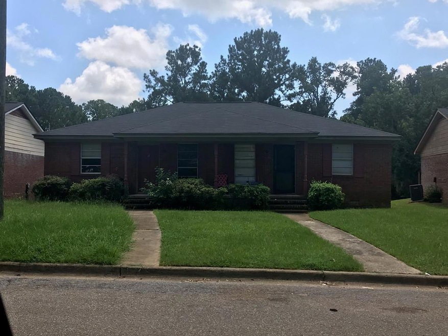 1930 Edgerly Ave, Albany, GA 31707 - photo 1