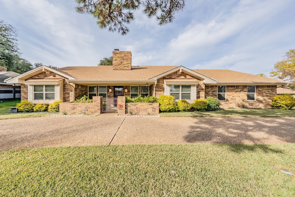 7100 Sparrow Point, Fort Worth, TX 76133 - photo 1