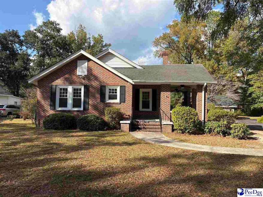 532 W College Ave, Hartsville, SC 29550 - photo 1