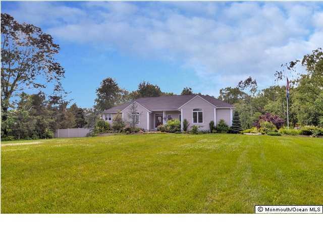 704 Hulses Corner Rd, Howell, NJ 07731 - photo 1