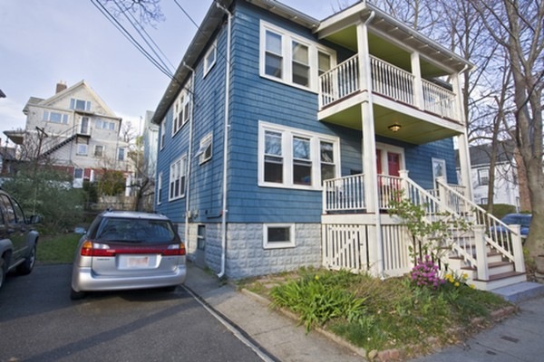 18 Laurel Terrace unit 1, Somerville, MA 02143 - photo 1