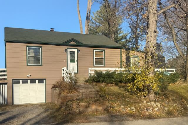 34144 Oakdale Ct, Burlington, WI 53105 - photo 1