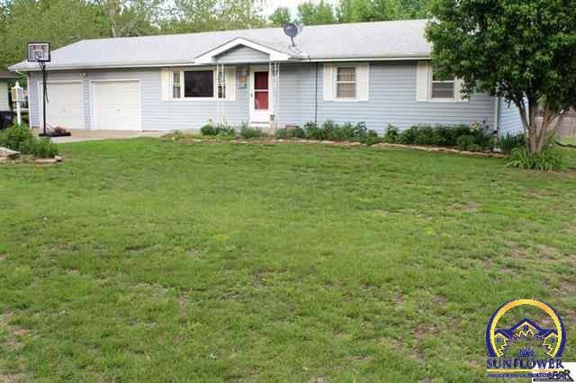 510 Fowler St, Maple Hill, KS 66507 - photo 1