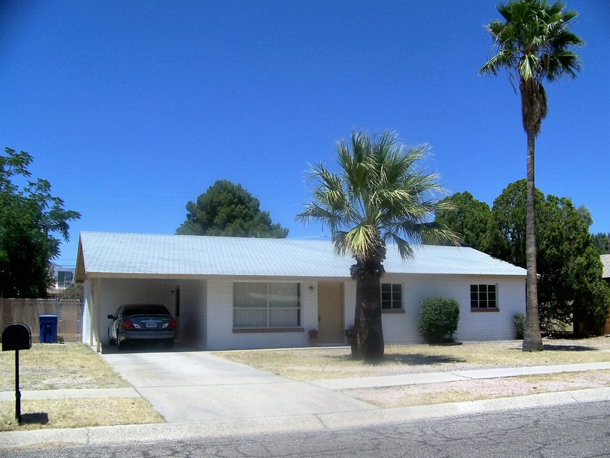 100  Front elevation