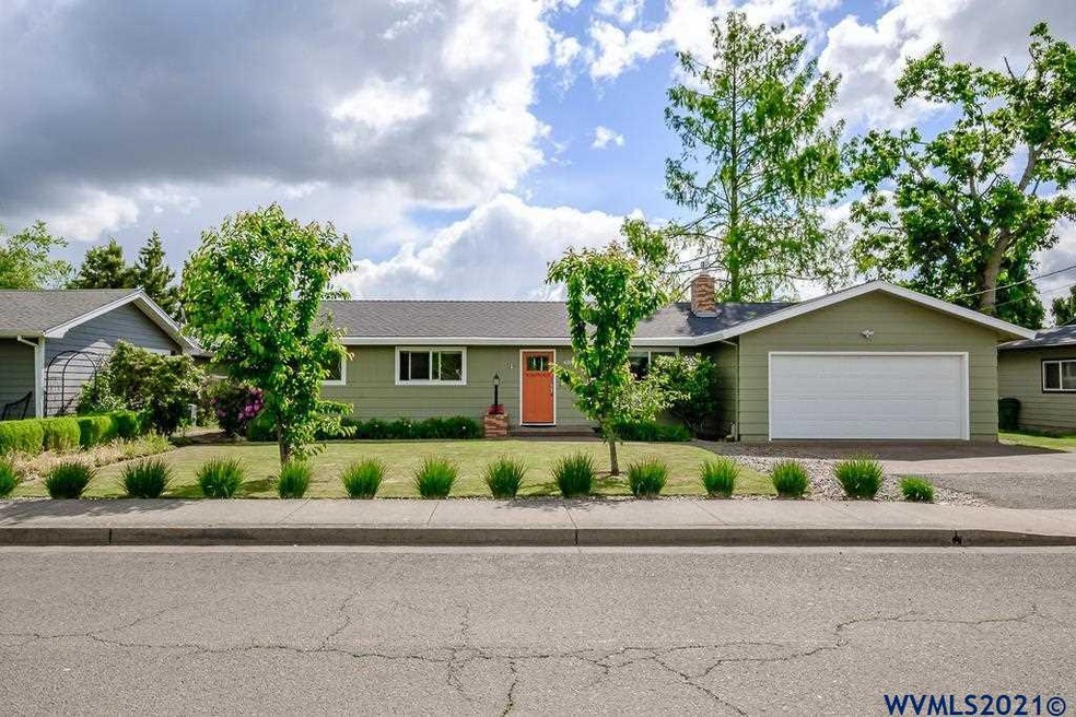 4304 5th St, Hubbard, OR 97032 - photo 1