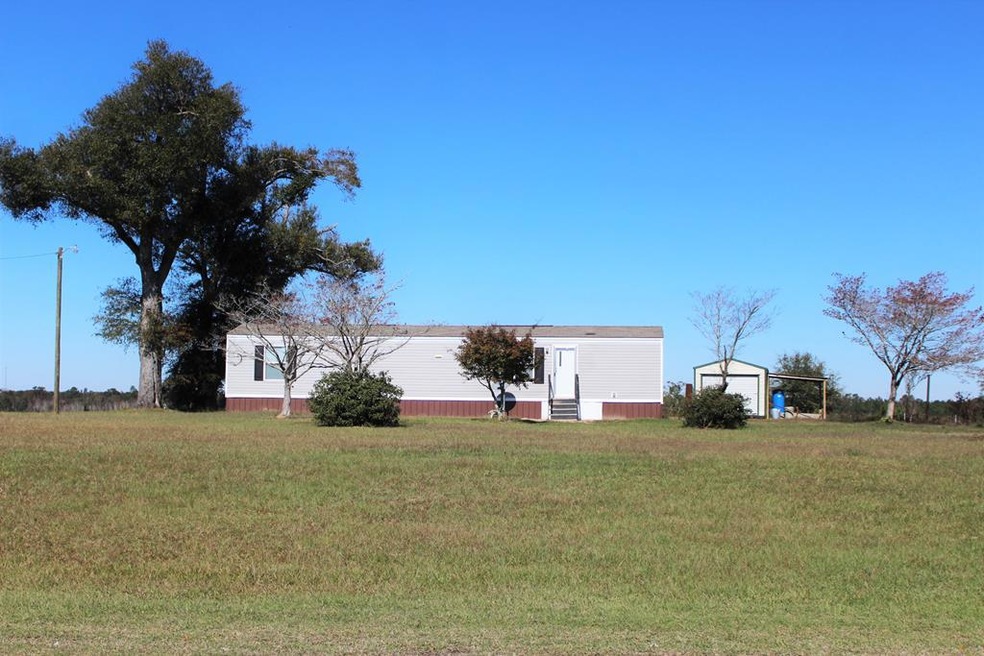 908 Calhoun Rd, Sylvester, GA 31791 - photo 1