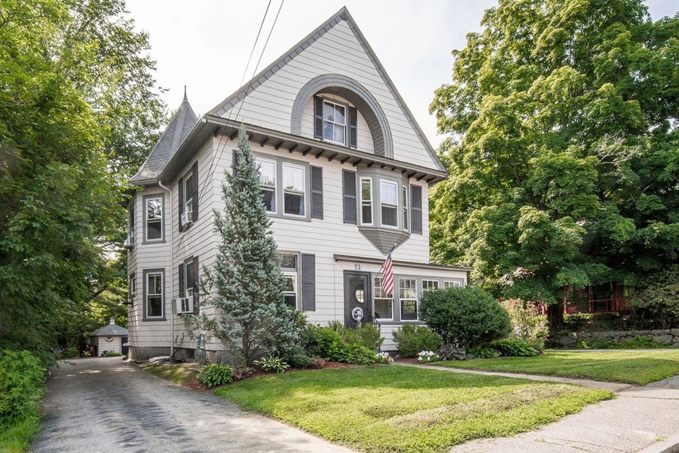 24 Main St, Upton, MA 01568 MLS 72372767