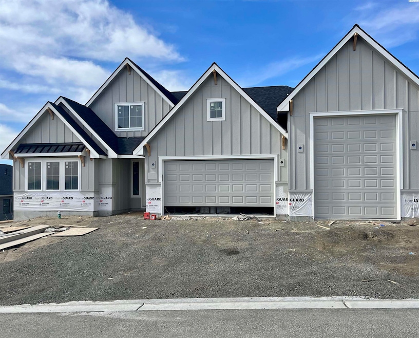 Sold $879,900