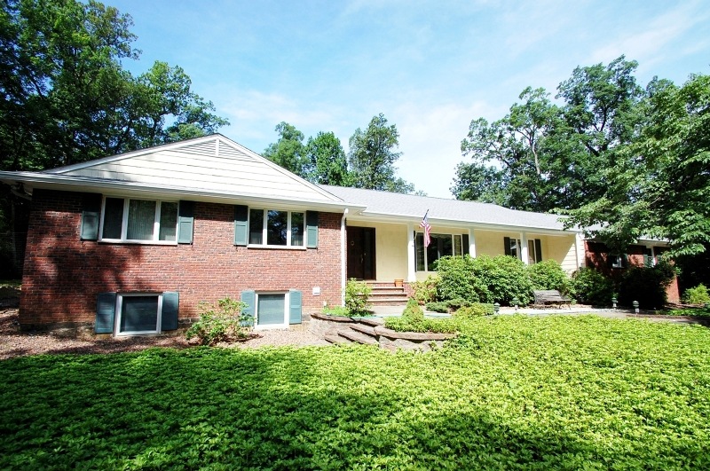 119 Stanie Glen Rd, Watchung, NJ 07069 - photo 1