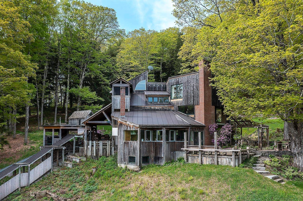 Sold $1,650,000 • Co-Listing Agent