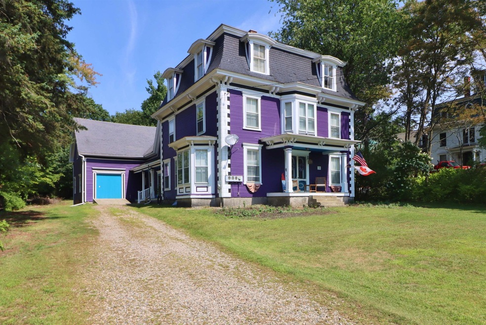 33 Jefferson Rd, Whitefield, NH 03598 - photo 1