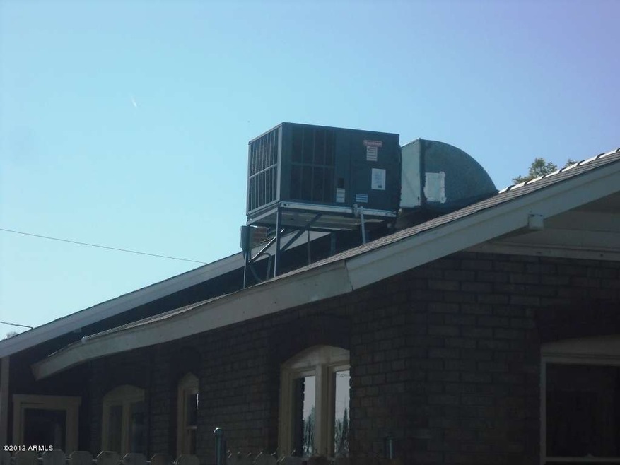 2116 N 25th St, Phoenix, AZ 85008 - photo 1