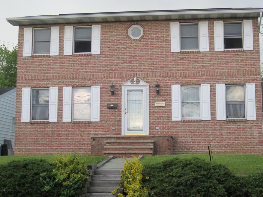 961 Carmalt St, Scranton, PA 18519 - photo 1