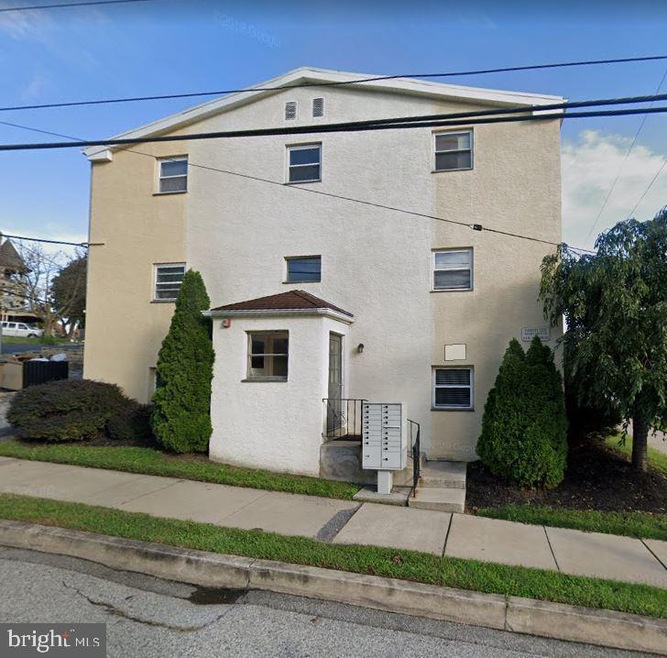 711 Forrest St unit STUDIO APT, Conshohocken, PA 19428 - photo 1