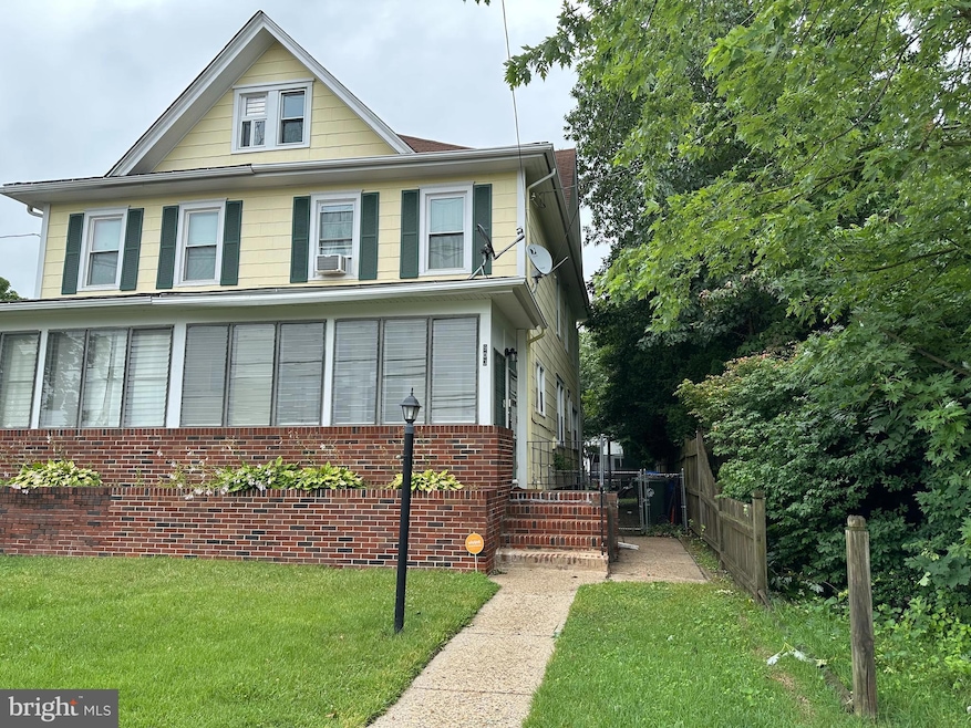 903 Salem Rd, Burlington, NJ 08016 - photo 1