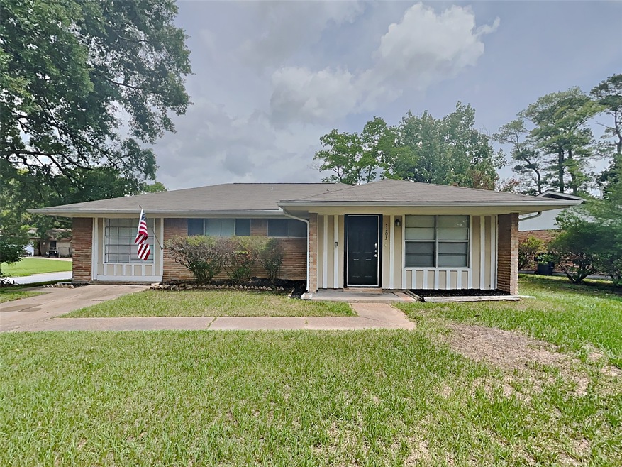 7203 Gore Dr, Houston, TX 77016 - photo 1