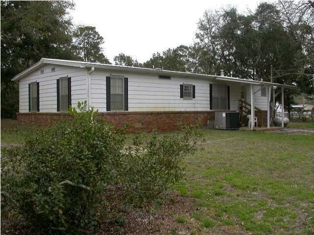 407 NW 7th St unit Nw, Carrabelle, FL 32322 - photo 1