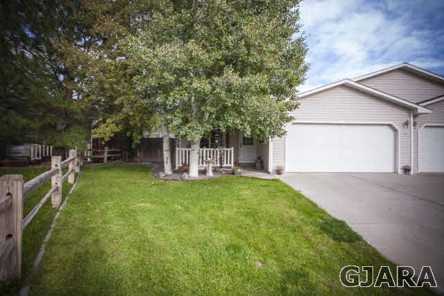 520 April Ln unit B, Grand Junction, CO 81504 - photo 1