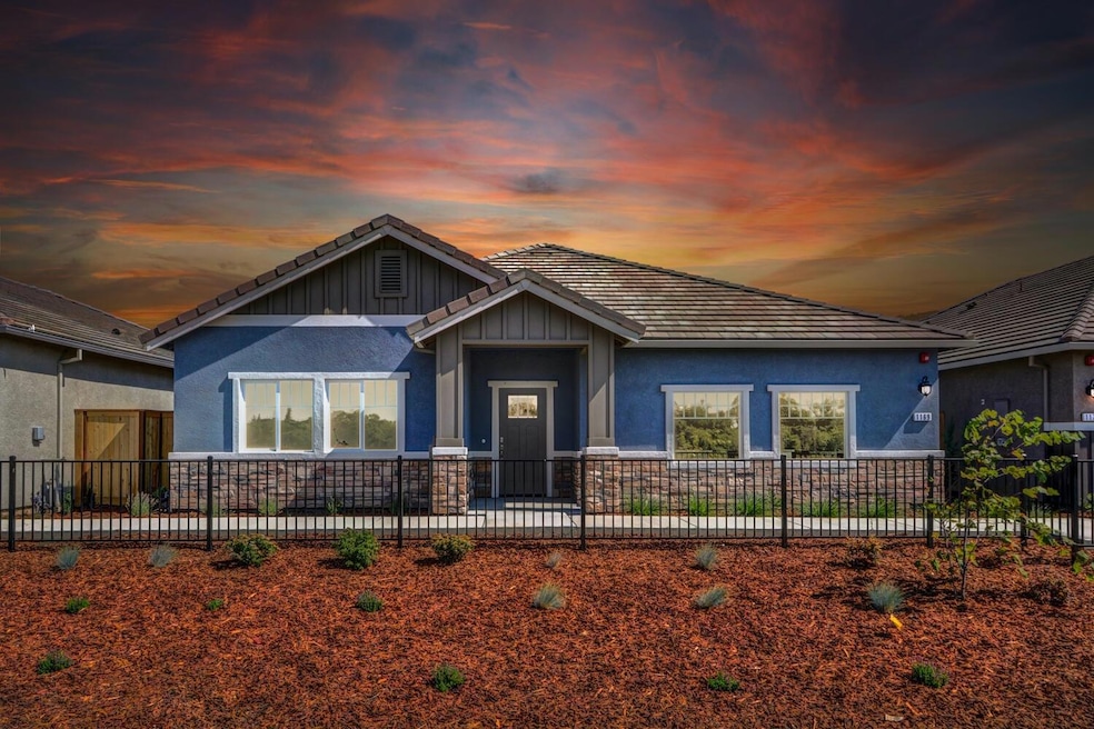 For Sale $559,890 • Co-Listing Agent