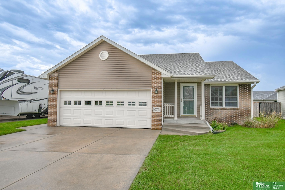 2117 N 1st St, Seward, NE 68434 - photo 1