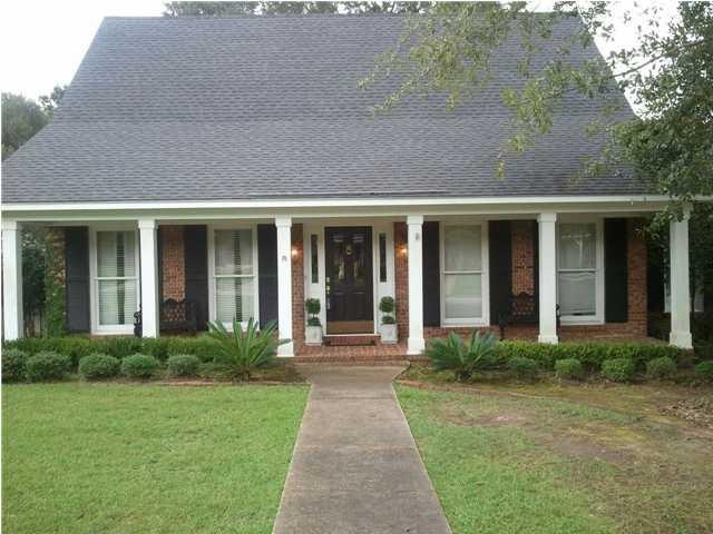 Wonderful Creole style home on a large lot situate