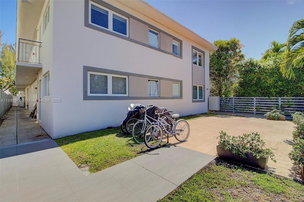 1035 Euclid Ave unit 18, Miami Beach, FL 33139 - photo 1