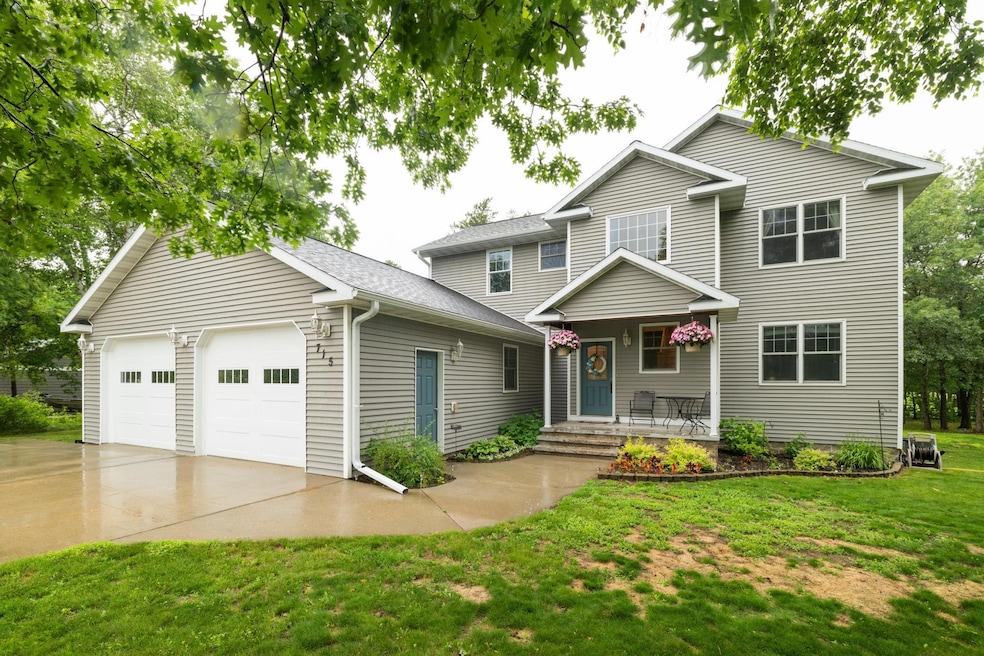 715 4th Ln NW, Menahga, MN 56464 - photo 1