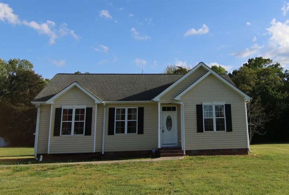 2507 Foxfire Ln, Burlington, NC 27217 - photo 1