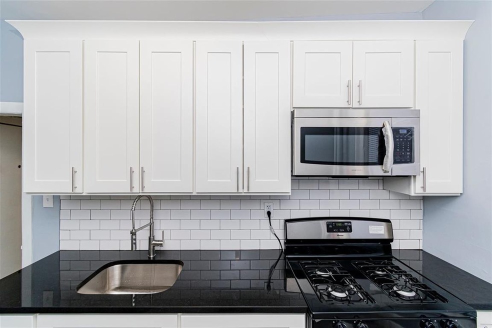 194 Kensington Ave unit 104, Jersey City, NJ 07306 - photo 1