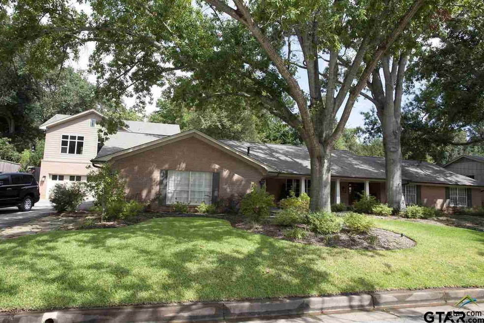 3710 Wynnwood Dr, Tyler, TX 75701 - photo 1