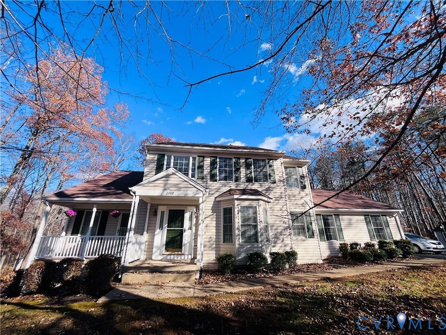 2387 Burlington Dr, Amissville, VA 20106 - photo 1