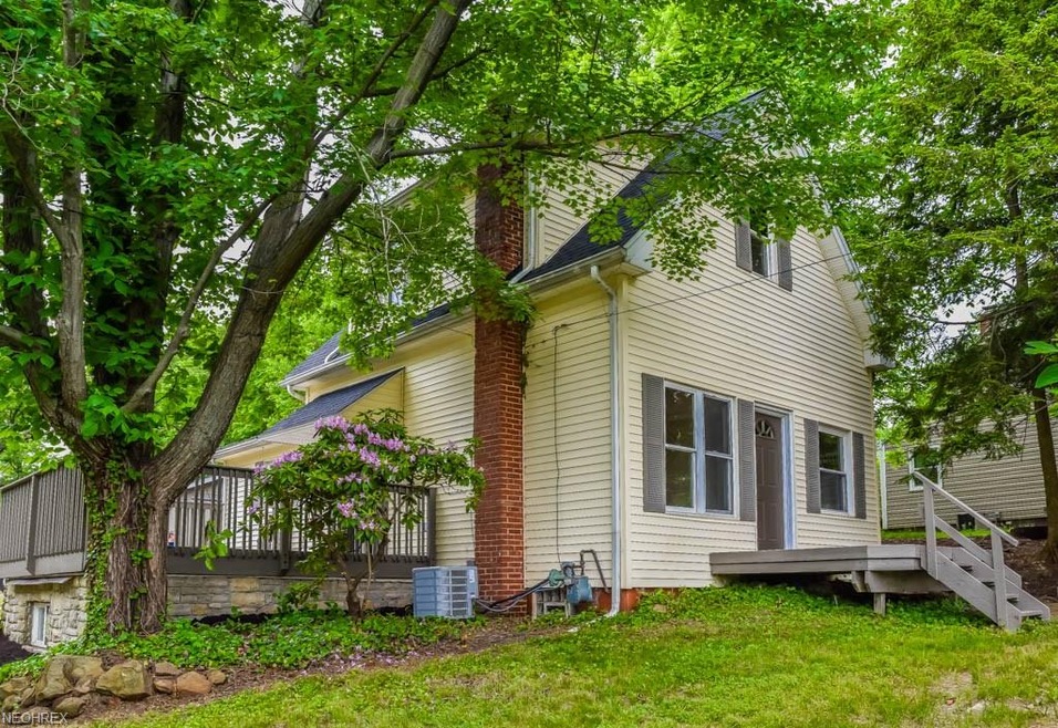 Remodeled 3 bedroom, 2 full bath home with a finis