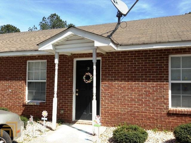 733 Stallings Rd unit K, Senoia, GA 30276 - photo 1