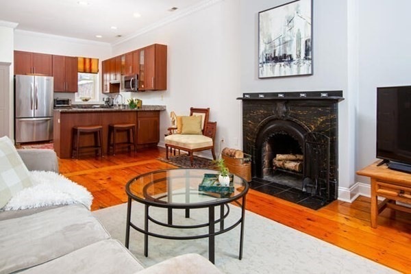 39 Mount Vernon St unit 2, Charlestown, MA 02129 - photo 1