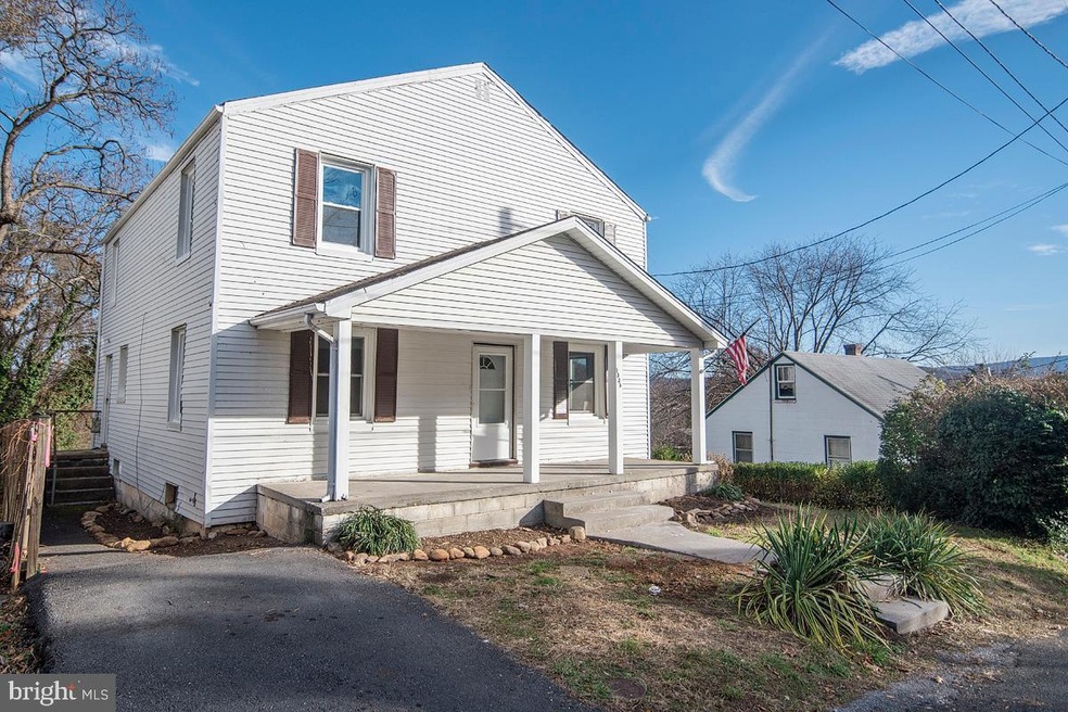 1335 Warren Ave, Front Royal, VA 22630 - photo 1