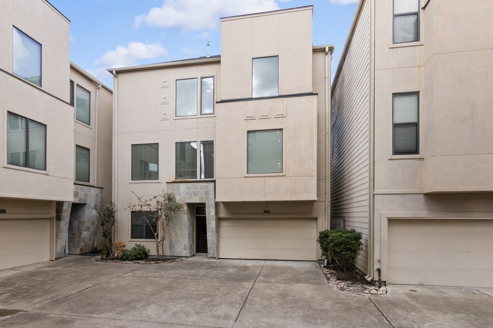 1211 Birdsall St unit B, Houston, TX 77007 - photo 1