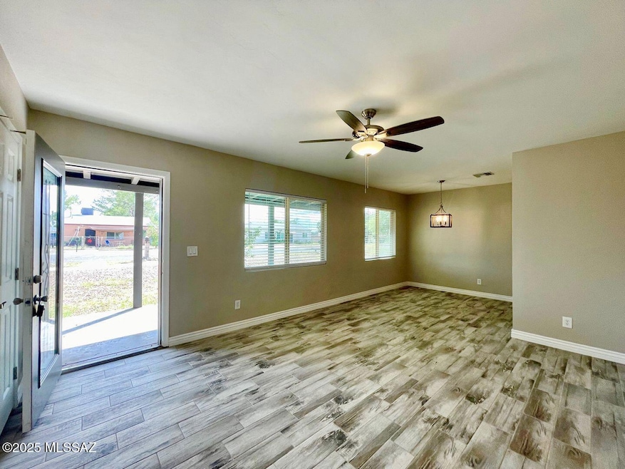 4641 E 13th St, Tucson, AZ 85711 - photo 1